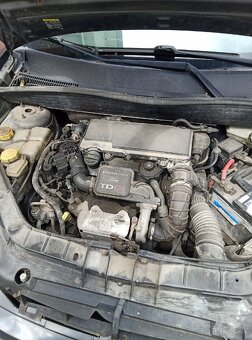 Ford fusion 1,4 tdci - 6