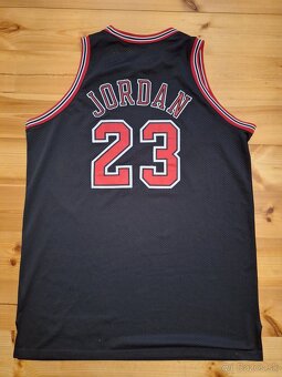 Michael Jordan - 6