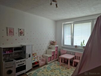 Predám 3-izbový byt, 68 m² , po rekonštrukcii, Exnárová - 6