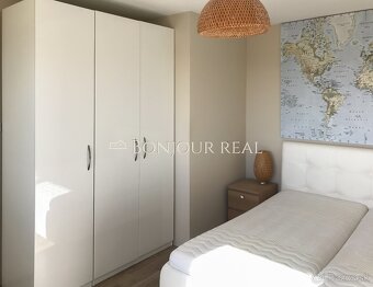 NA PREDAJ JEDINEČNÝ 3-IZBOVÝ PENTHOUSE OBKLOPENÝ TERASAMI TT - 6