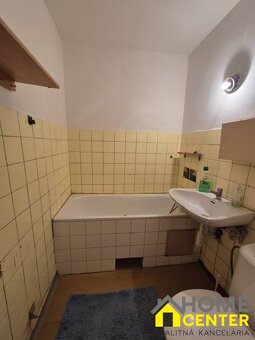 PREDAJ : 1 IZBOVÝ BYT, ul. DRUŽSTEVNÁ, KOMÁRNO - 6