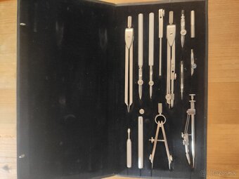 Predam logaritmicke pravitko a rysovacie supravy - 6