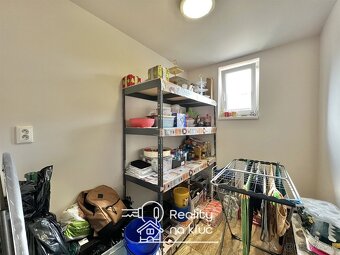 Na predaj dva rodinné domy nachádzajúce sa na jednom pozemku - 6