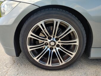 Predám BMW E91 320D r.v 2007 120kw - 6