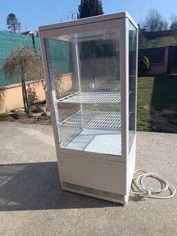 Chladiaca vitrína - 6