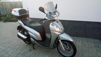 Honda SH 300 - 6