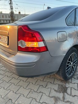 Volvo s40 2.0 diesel 100kw 2005 šedá metalíza - 6