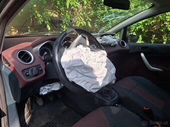 Ford Fiesta 1.4 (71kW) r. 2010 – na súčiastky alebo vcelku - 6