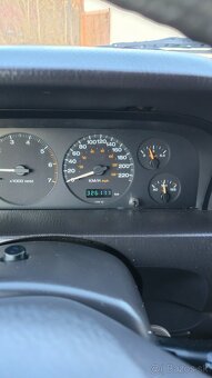Predám Jeep Grand Cherokee 4,7 L V8 4x4 - 6