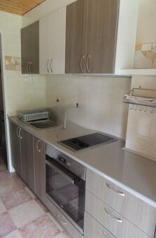 Rodinný dom Trstice, vhodný ako chalupa, pozemok 680 m2 - 6