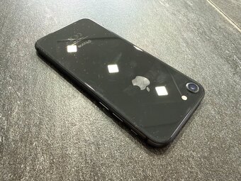 Apple iPhone 8 64 GB Space Gray - 6