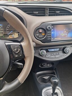 Toyota Yaris Hybrid 2018 Facelift 4-valec - 6