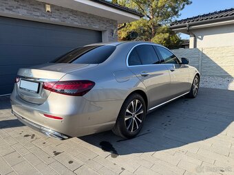 Mercedes-Benz E trieda Sedan - 6