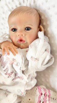 Realistická bábika Lucinka - 6