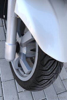 Peugeot Satelis 2 125i, 1. majitel, kupeny v SR - 6