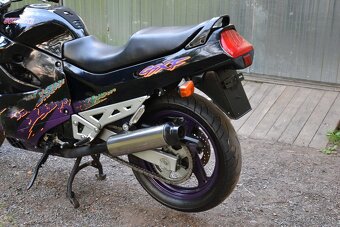 Suzuki GSX-750F - 6