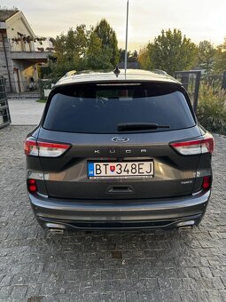 Predám Ford Kuga ST-Line X 2,5 Duratec FHEV AWD r.2022 - 6