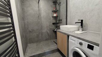 3. izb. reprezentatívny, zrekonštruovaný, zariadený byt. TOP - 6