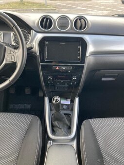 Suzuki Vitara 1.6 VVT 2WD - 6