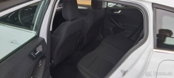 Predám Ford Focus combi - 6