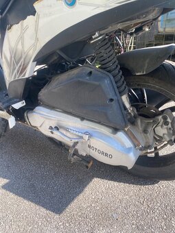 Predám skuter 125 trevis - 6