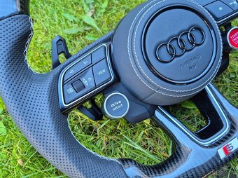 -AUDI R8 VOLANT SPORTOVY START/STOP - DRIVE SELECT - 6