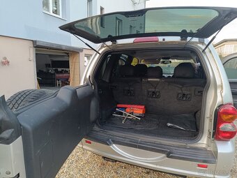 Jeep Cherokee - 6