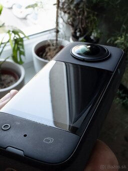 Insta360 X3 - 6