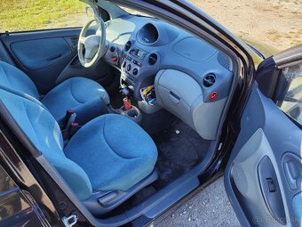 Toyota Yaris - 6