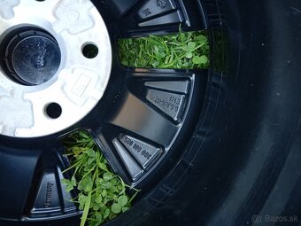 VW Passat, T-Rock16"orig.elektrony+škoda Superb, Octavia 16 - 6