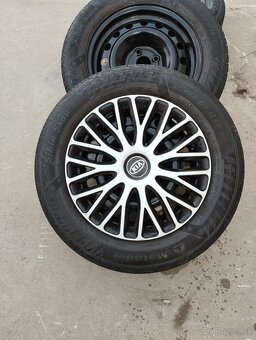 Predám sadu zimných pneu na diskoch 185/65 R15 T - 6