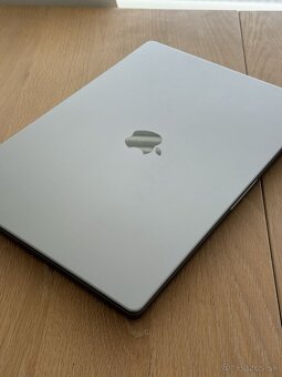 MacBook Pro 16 M1 MAX, 64GB RAM, 1TB ssd - 6