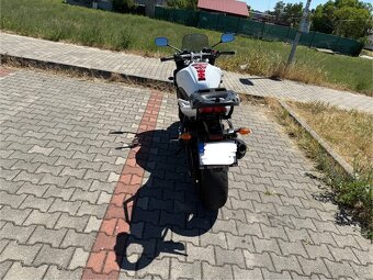 Yamaha Fazer 1000 - 6