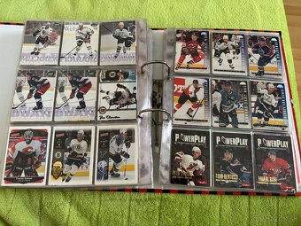 Predam asi 800ks Hokejovych karticiek rozne - 6