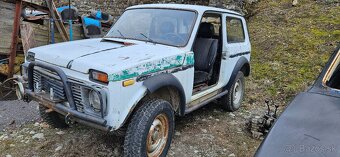 Lada Niva 1,7i jednobodový vstrek - diely - 6