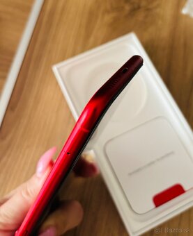 iPhone 11 red 64GB - 6