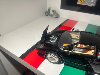 Lamborghini Countach 1:18 - 6