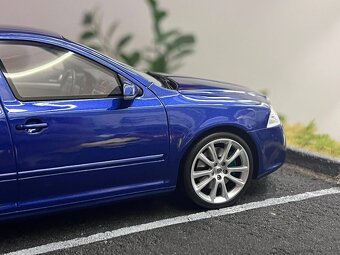 1:18 Škoda Octavia RS 2.0 TFSI - Dynamic Blue - OttOmobile - 6