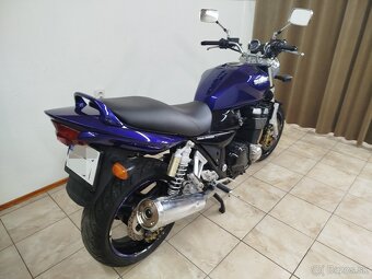 Suzuki GSX 1400 - 6