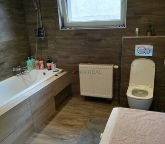 PREDAJ KOMFORTNÉHO 4-izbového DOMU pri MARTINE - 6