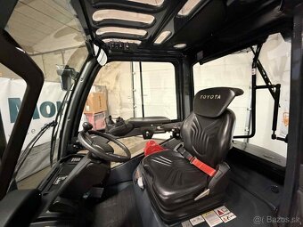 Vysokozdvižný vozík Toyota52-8FD jen 608mth Stav nového - 6