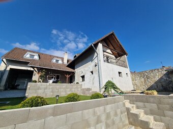 Krásny, moderný, svetlý a zaujímavo riešený dom na predaj - 6