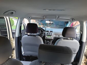 Ponúkam na predaj VW TOURAN 1,9 TDI 66kw, r.v. 2007 - 6