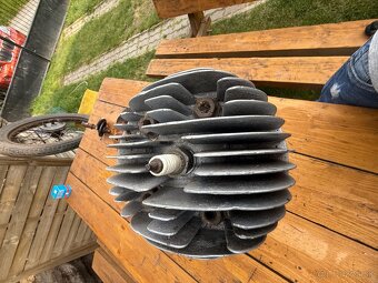 Motor jawa 353 - 6