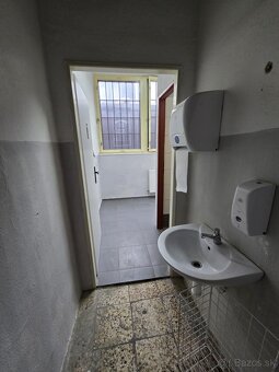Prenájom obchodných priestorov v centre mesta - 6