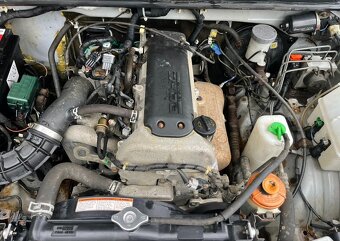 Suzuki Jimny 1.3 - 6