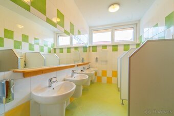 ATYPICKÝ RD NA HLAVNOM ŤAHU - VHODNÝ NA PODNIKANIE - 6