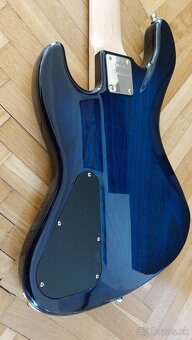 Predam/vymenim Levinson Blade B2 5 string bass Japan - 6