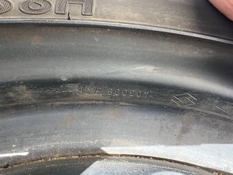 Renault / Dacia 185/65R15 - 6