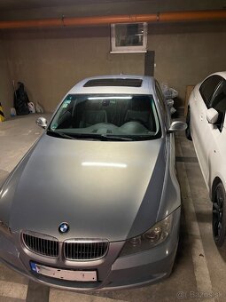 BMW E90 325i – 160 kW, automat - 6